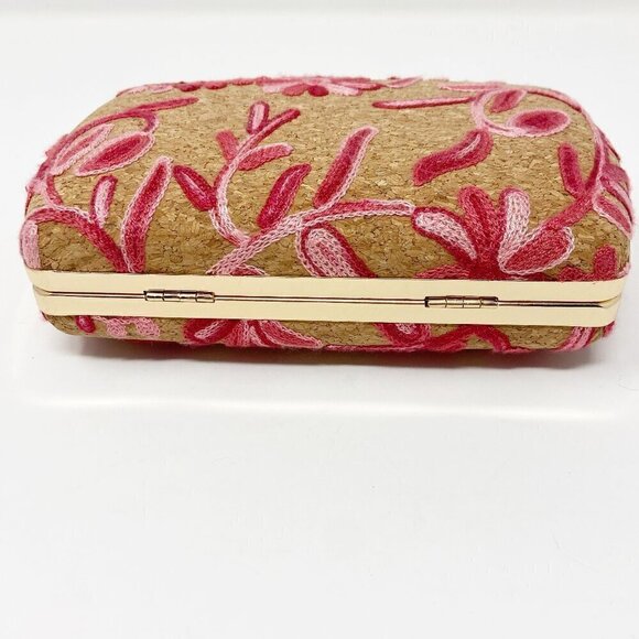 D'MARGEAUX NEW YORK | Pink Embroidered Floral Cork Clutch w/Crossbody Chain - Picture 6 of 8